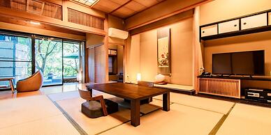 Kirishima Momijidani Seiryuso