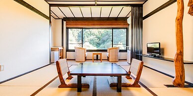 Kirishima Momijidani Seiryuso