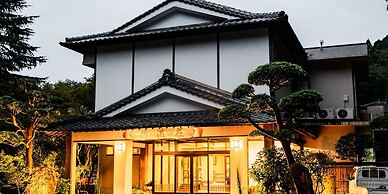 Kirishima Momijidani Seiryuso