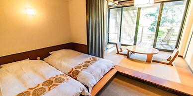 Kirishima Momijidani Seiryuso