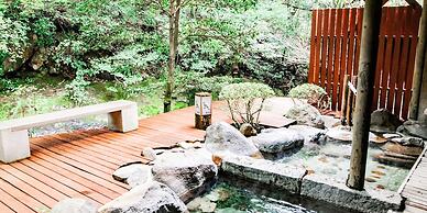 Kirishima Momijidani Seiryuso