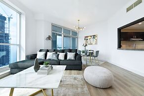 Maison Privee - High-Floor Trendy Apt w/ Marina, Palm & Ocean Vws