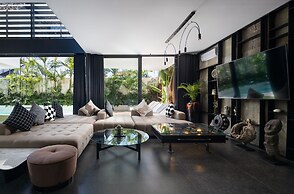 Alex Villas Complex N1