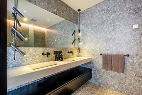 Alex Villas Complex N1