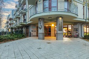 Róża Wiatrów Beachside by Renters