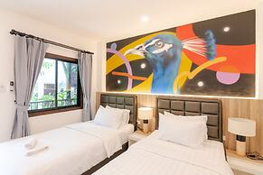 Nine-Kai-Mon Boutique Hotel
