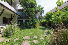 Nine-Kai-Mon Boutique Hotel