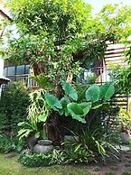 Nine-Kai-Mon Boutique Hotel