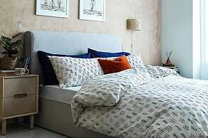 Waterfront Boutique Suites