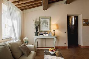 Anna Farmhouse Apartment in Wine Resort in Lucca