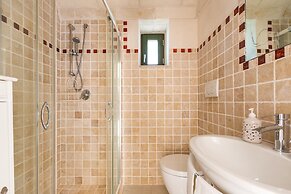 2422 Il Trullo di Erna by Barbarhouse