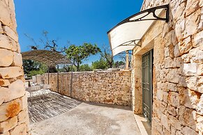2422 Il Trullo di Erna by Barbarhouse