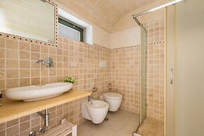 2422 Il Trullo di Erna by Barbarhouse