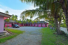 OYO 90689 Chalet Kak Siti