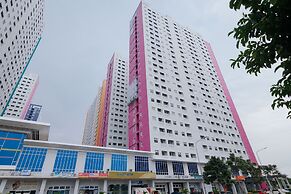 Green Pramuka Apartemen by Family Group