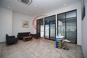 Green Pramuka Apartemen by Family Group