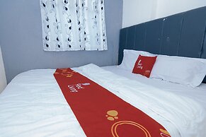 Green Pramuka Apartemen by Family Group