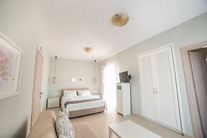 Eleni Luxury Villa by White Dream Villas