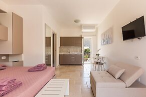 2943 Casa Marangi by Barbarhouse