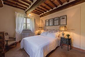 Jacopo Farmhouse Apartment in Wine Resort in Lucca