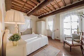 Jacopo Farmhouse Apartment in Wine Resort in Lucca