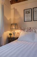 Jacopo Farmhouse Apartment in Wine Resort in Lucca