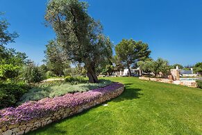 1978 Borgo Maresca by Perle di Puglia