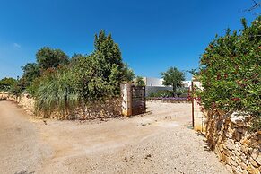 1978 Borgo Maresca by Perle di Puglia