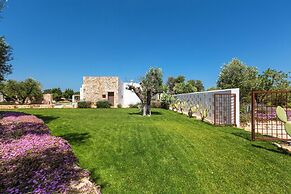 1978 Borgo Maresca by Perle di Puglia