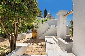 1978 Borgo Maresca by Perle di Puglia