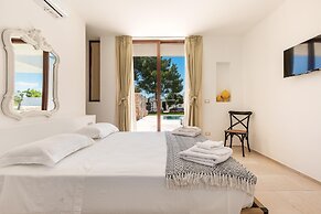 1978 Borgo Maresca by Perle di Puglia