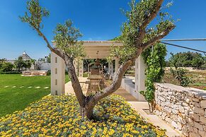 1978 Borgo Maresca by Perle di Puglia