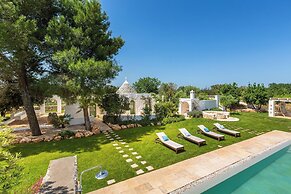 1978 Borgo Maresca by Perle di Puglia