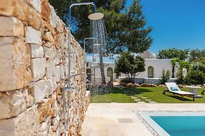 1978 Borgo Maresca by Perle di Puglia