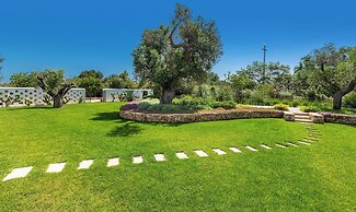 1978 Borgo Maresca by Perle di Puglia