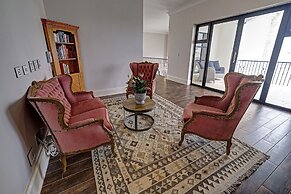 Lagoon Suites Boutique Hotel