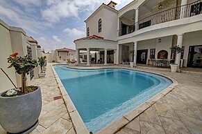 Lagoon Suites Boutique Hotel