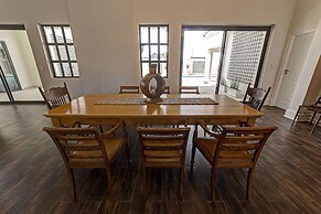 Lagoon Suites Boutique Hotel