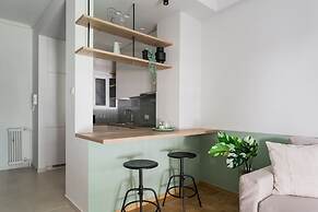 Dazzling 1BR Apartment in Koukaki