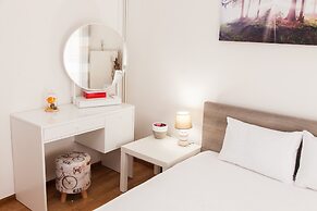 Cozy apartment n Stavros Niarchos Park