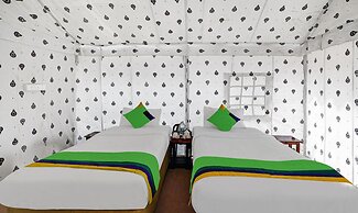 Hotel Hinduja Luxury Camp & Resort