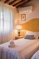 Pietro Farmhouse Apartment in Wine Resort in Lucca