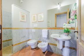 Pietro Farmhouse Apartment in Wine Resort in Lucca