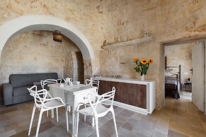 2822 Marì Trullo by Perle di Puglia