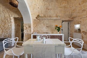 2822 Marì Trullo by Perle di Puglia