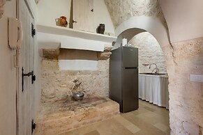 2822 Marì Trullo by Perle di Puglia