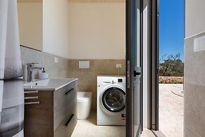 2822 Marì Trullo by Perle di Puglia