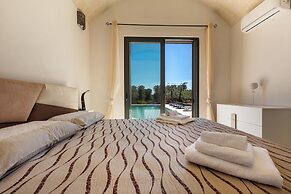 2822 Marì Trullo by Perle di Puglia