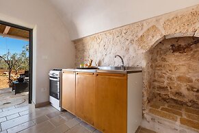 2822 Marì Trullo by Perle di Puglia