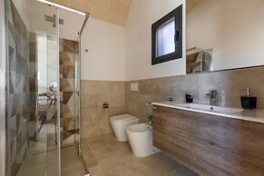 2822 Marì Trullo by Perle di Puglia